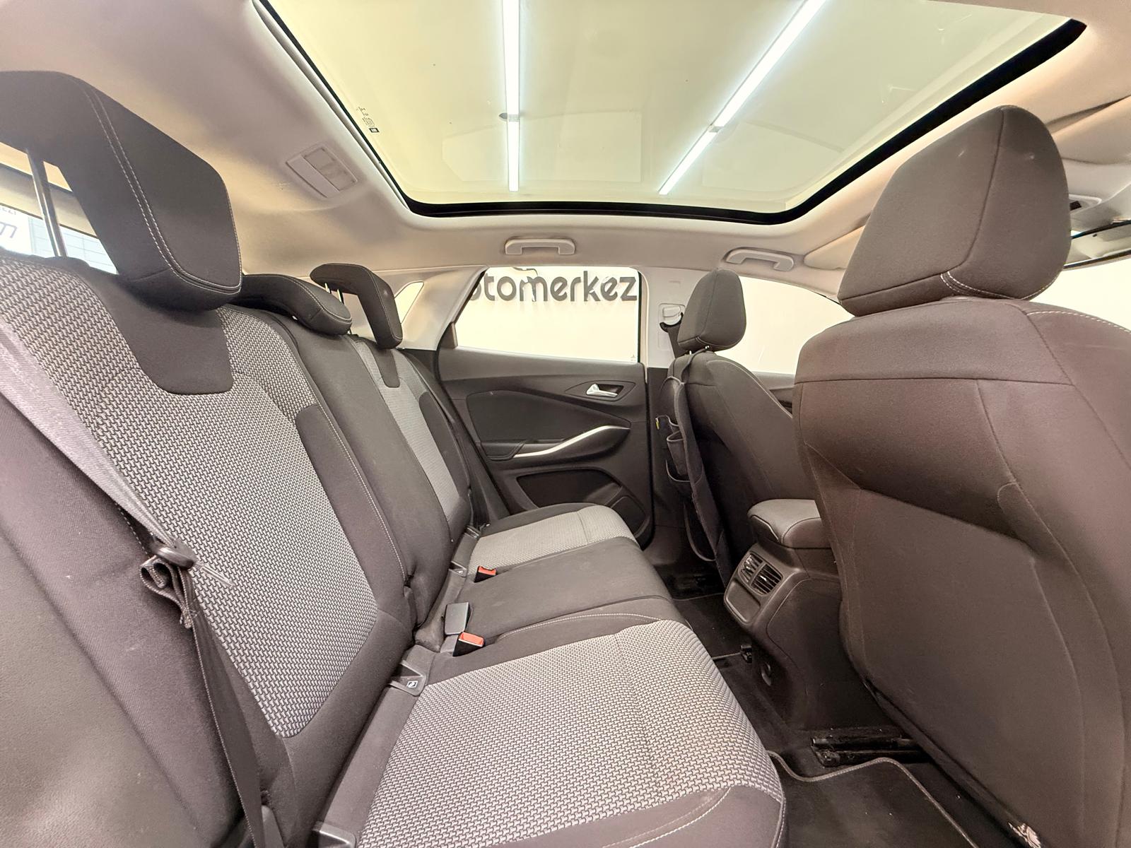 OPEL GRANDLAND 24
